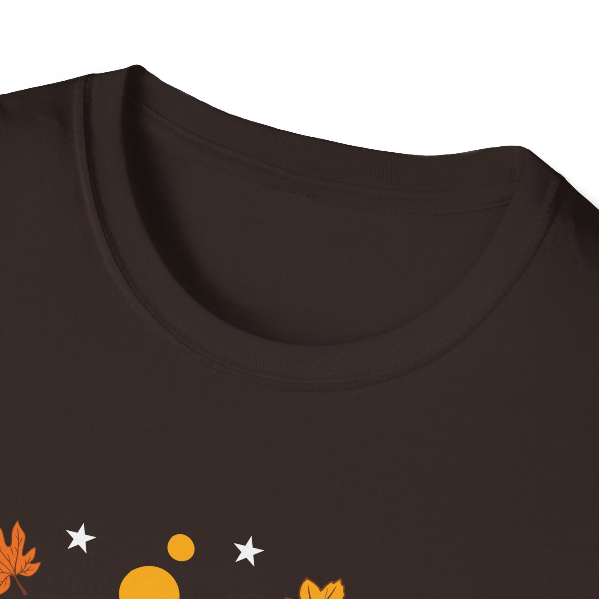 Friendsgiving T-Shirt — "Happy Friends Giving" Fall Leaves Graphic Tee  Unisex T-Shirt