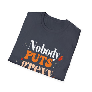 Nobody Puts Gravy in the Corner – Funny Thanksgiving  Unisex T-Shirt