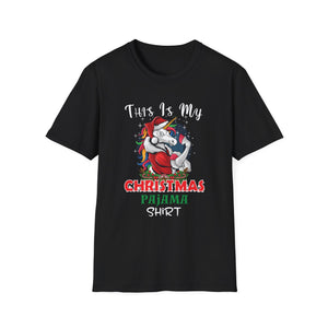 Panda Merry Christmas Winter Animals Pandas Christmas T-Shirt-productor-mockup