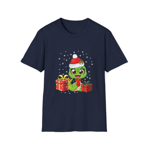 Christmas Turtle T‑Shirt — Cute Santa Hat Turtle with Gifts Holiday Tee
