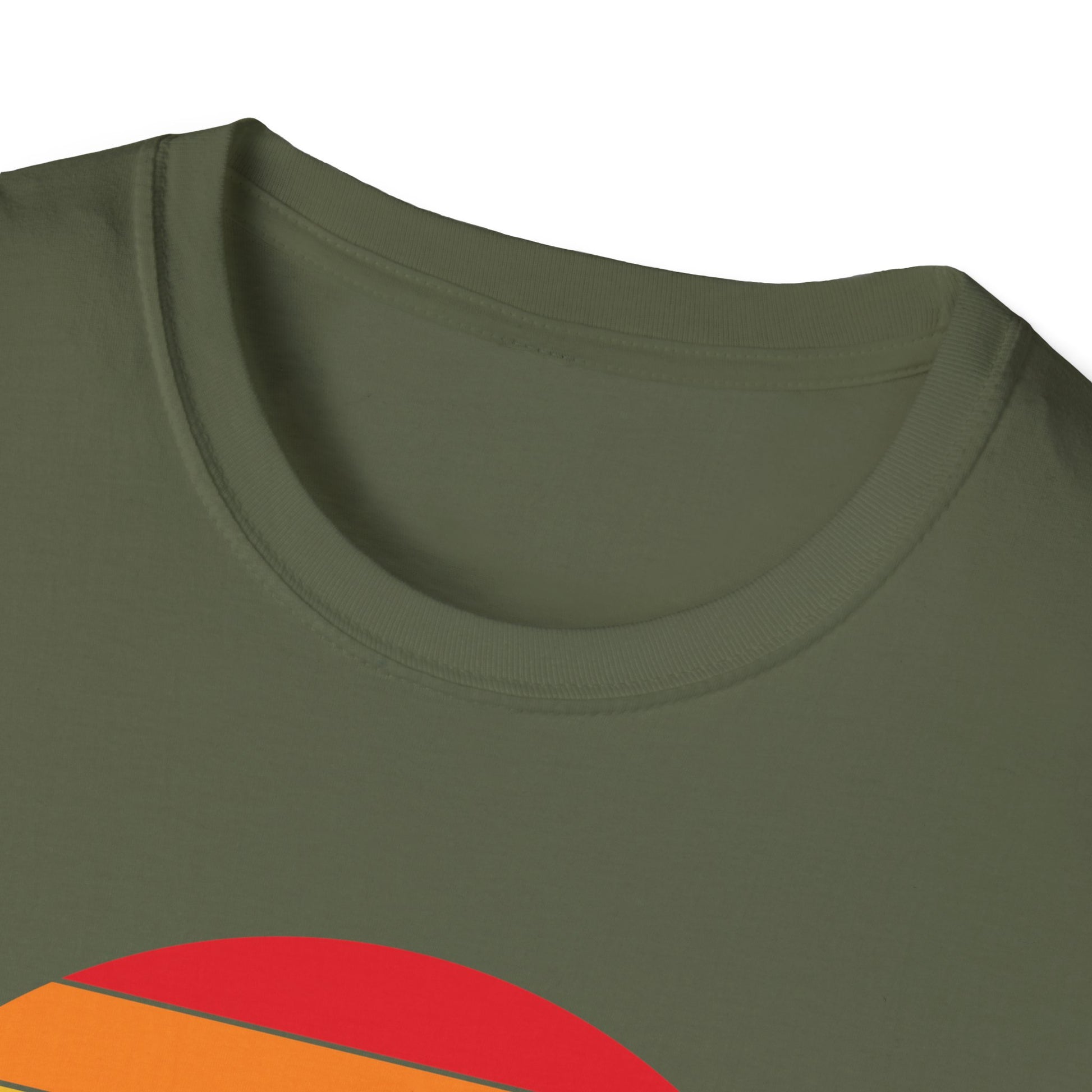 Colorado Retro Mountain T-Shirt — Vintage Sunset State Pride Tee