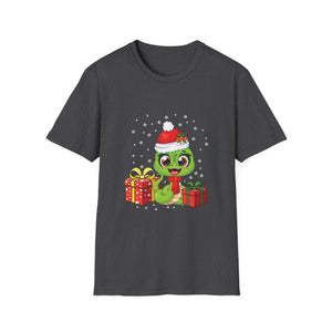 Christmas Turtle T‑Shirt — Cute Santa Hat Turtle with Gifts Holiday Tee
