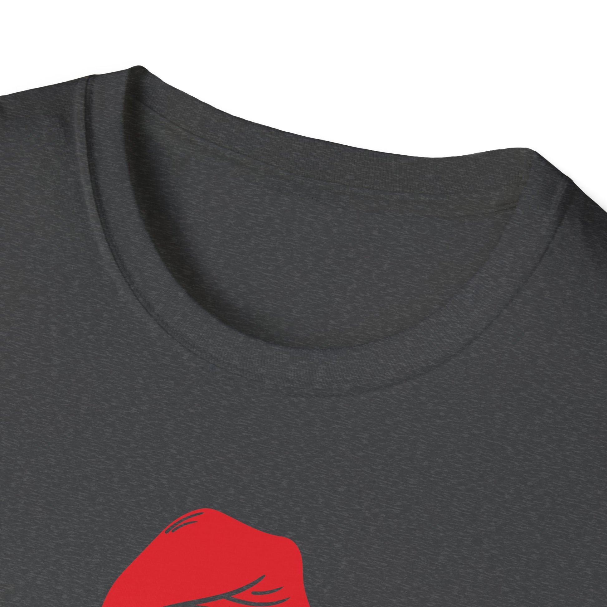 Mama Claus Christmas T-Shirt — Festive Santa Hat Holiday Tee for Moms