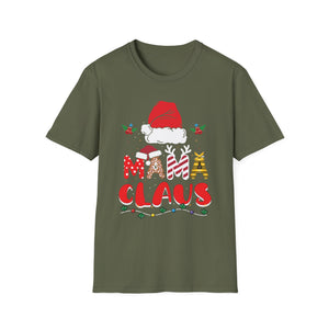 Mama Claus Christmas T-Shirt — Festive Santa Hat Holiday Tee for Moms