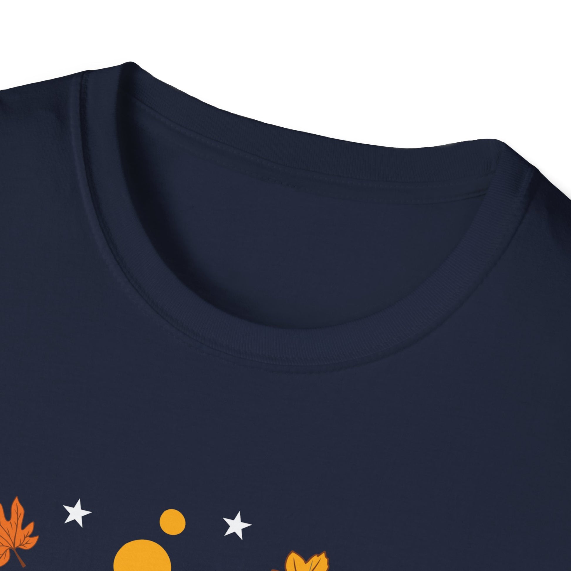 Friendsgiving T-Shirt — "Happy Friends Giving" Fall Leaves Graphic Tee  Unisex T-Shirt