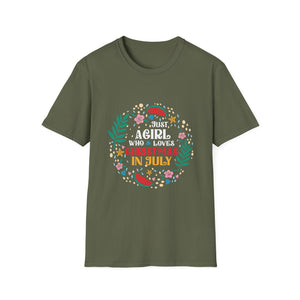 Christmas In July Shirt Girls Funny Summer Beach Vacation Unisex T-Shirt