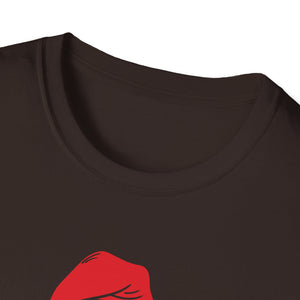 Mama Claus Christmas T-Shirt — Festive Santa Hat Holiday Tee for Moms